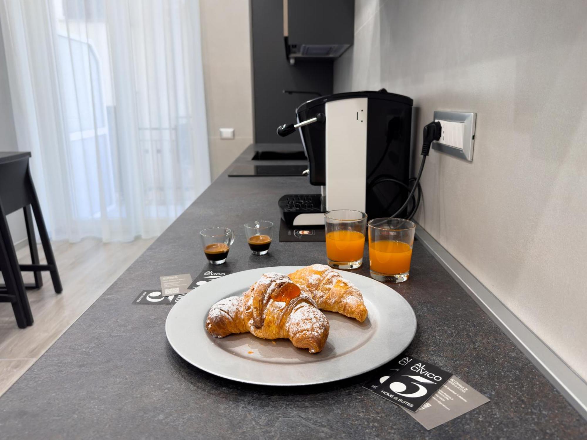 Al Civico3 Home & Suites Salerno Exterior foto
